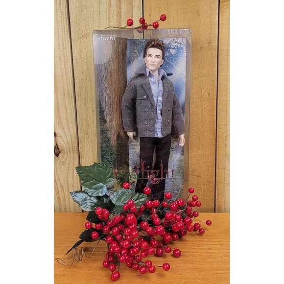 Limited Edition Mattel Twilight Edward Cullen 2009 Barbie Figure (R4161) - Picture 6 of 11